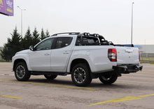 Load image into Gallery viewer, AWD 4X4 - MITSUBISHI TRITON - 4x Led Lights Sports Bar
